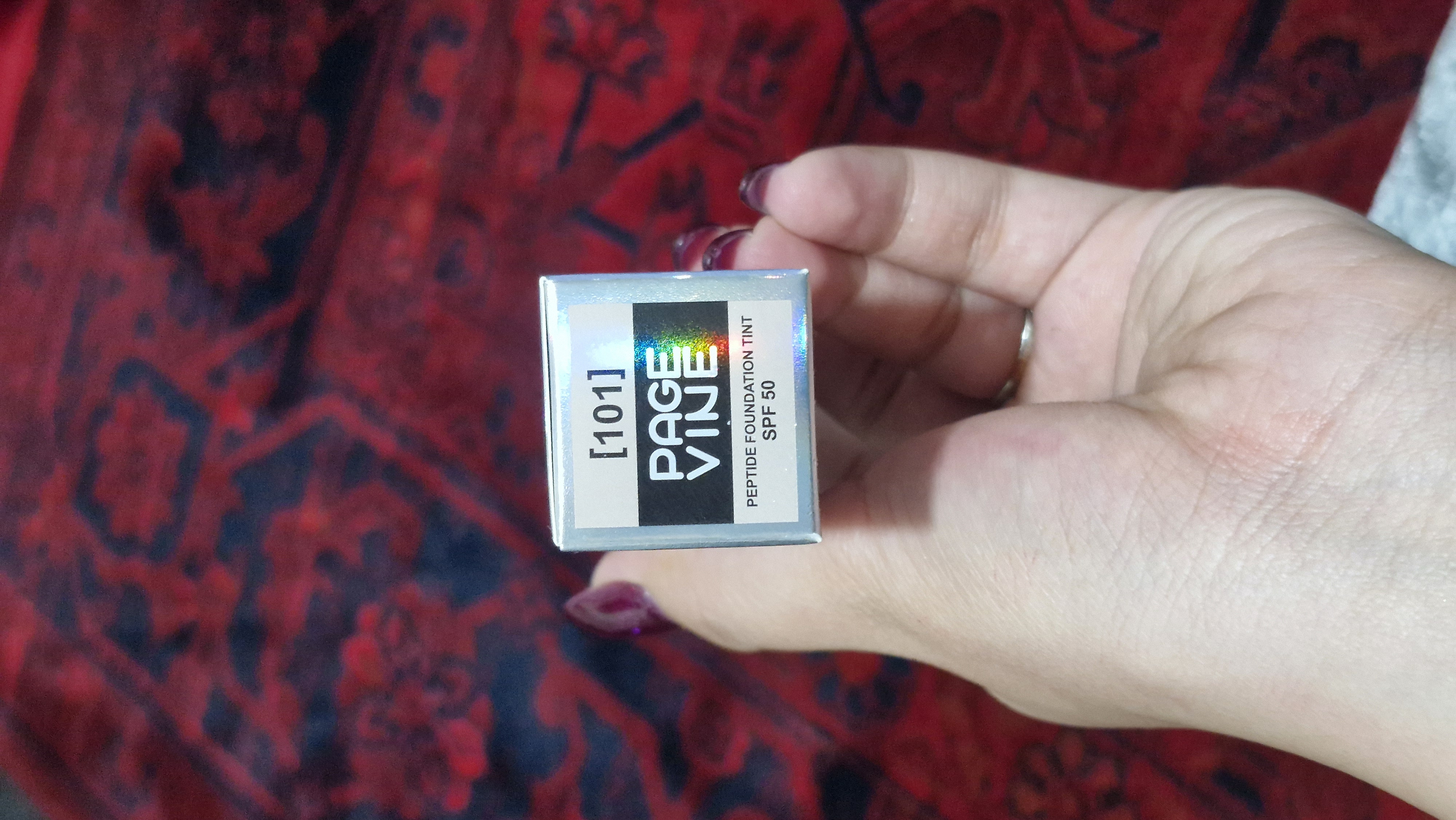 کرمپودر تیوپی کره ای رنگ روشن۱۰۱